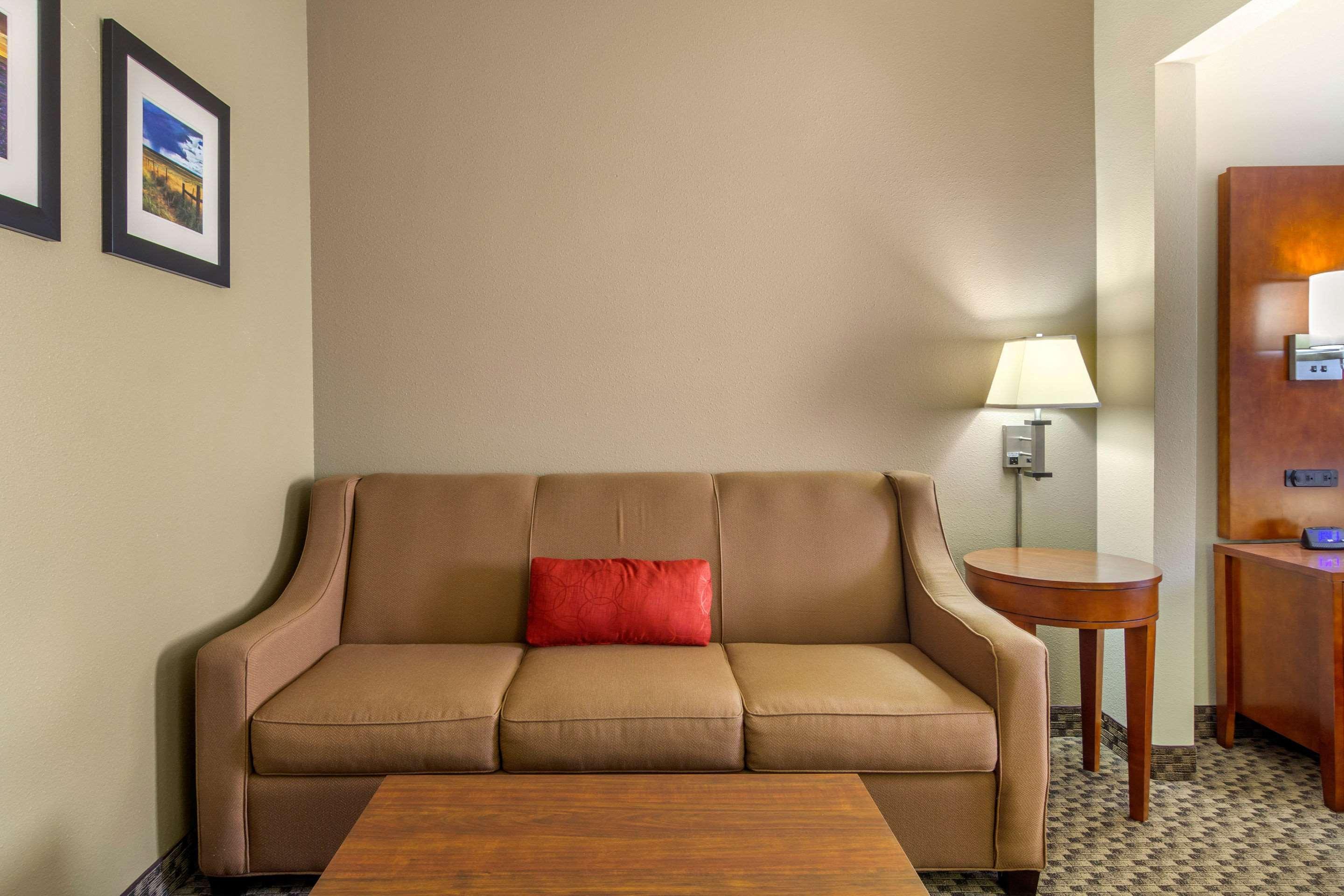 Comfort Inn & Suites Sterling Bagian luar foto