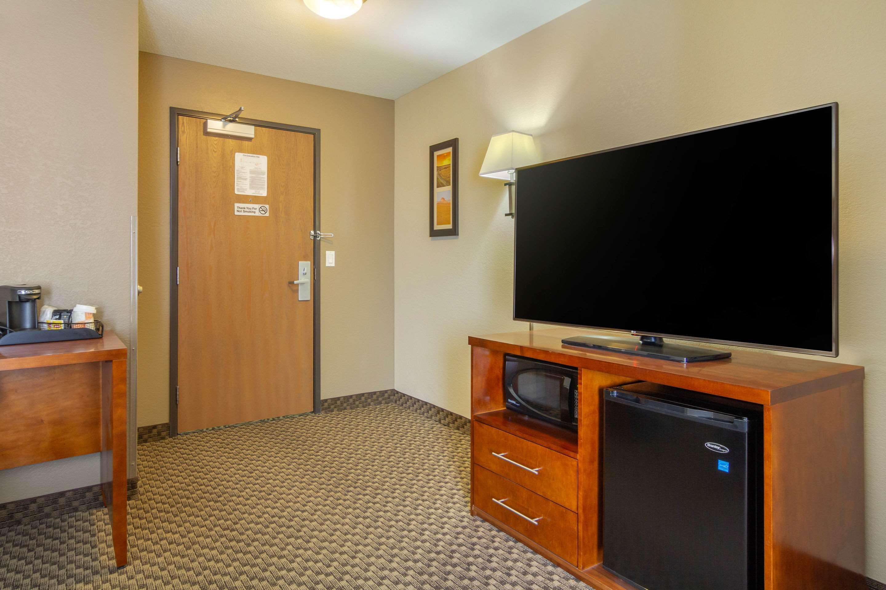 Comfort Inn & Suites Sterling Bagian luar foto