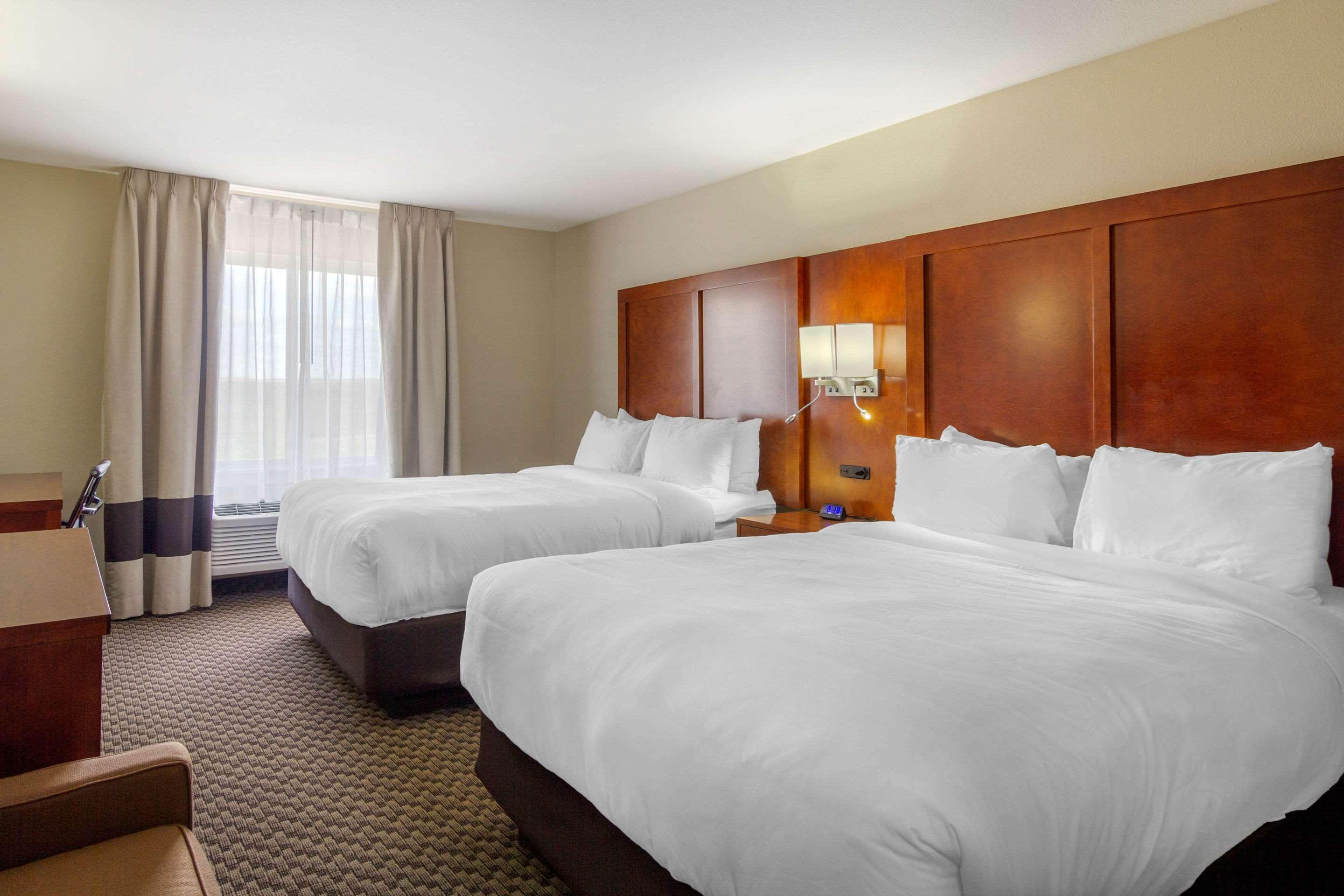 Comfort Inn & Suites Sterling Bagian luar foto