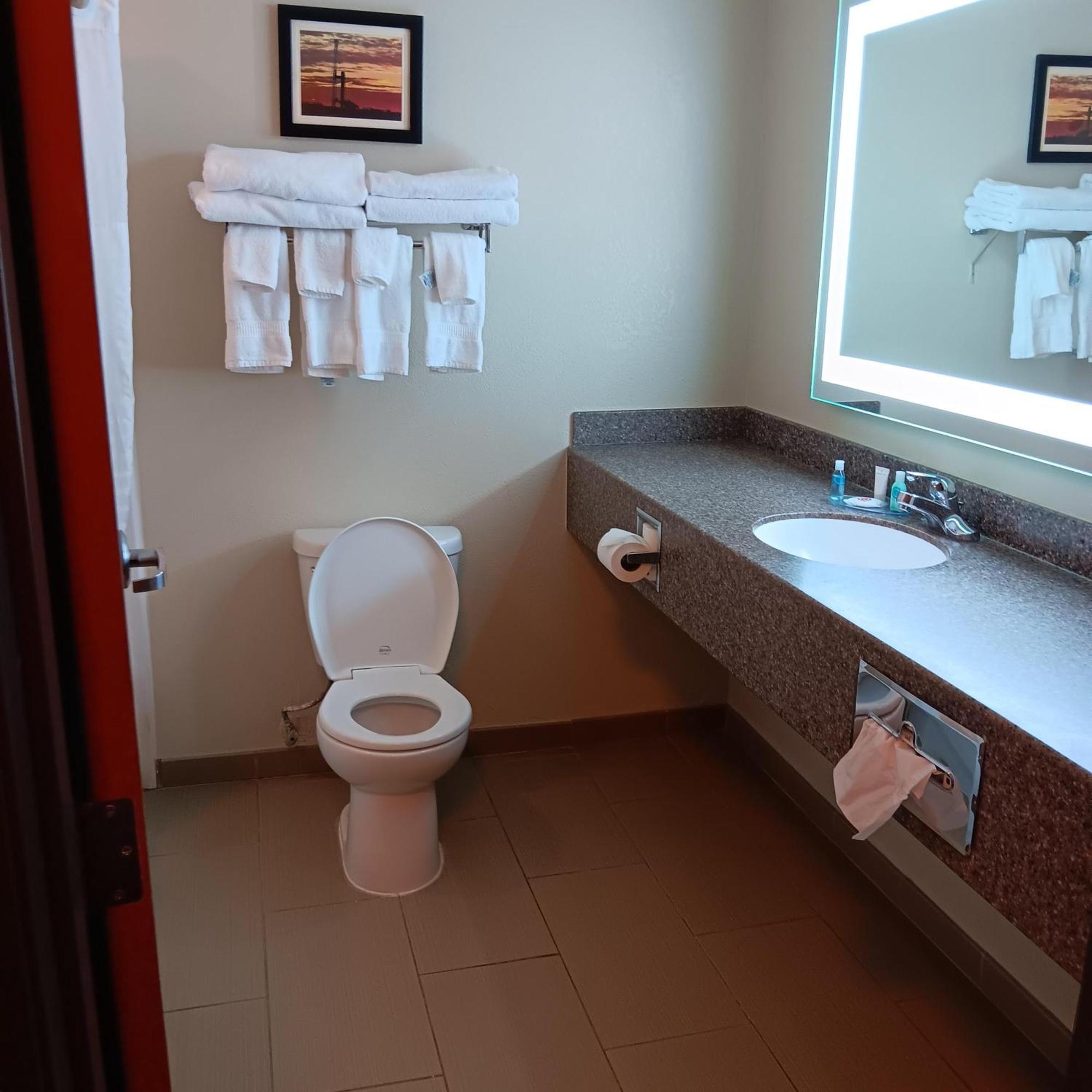 Comfort Inn & Suites Sterling Bagian luar foto
