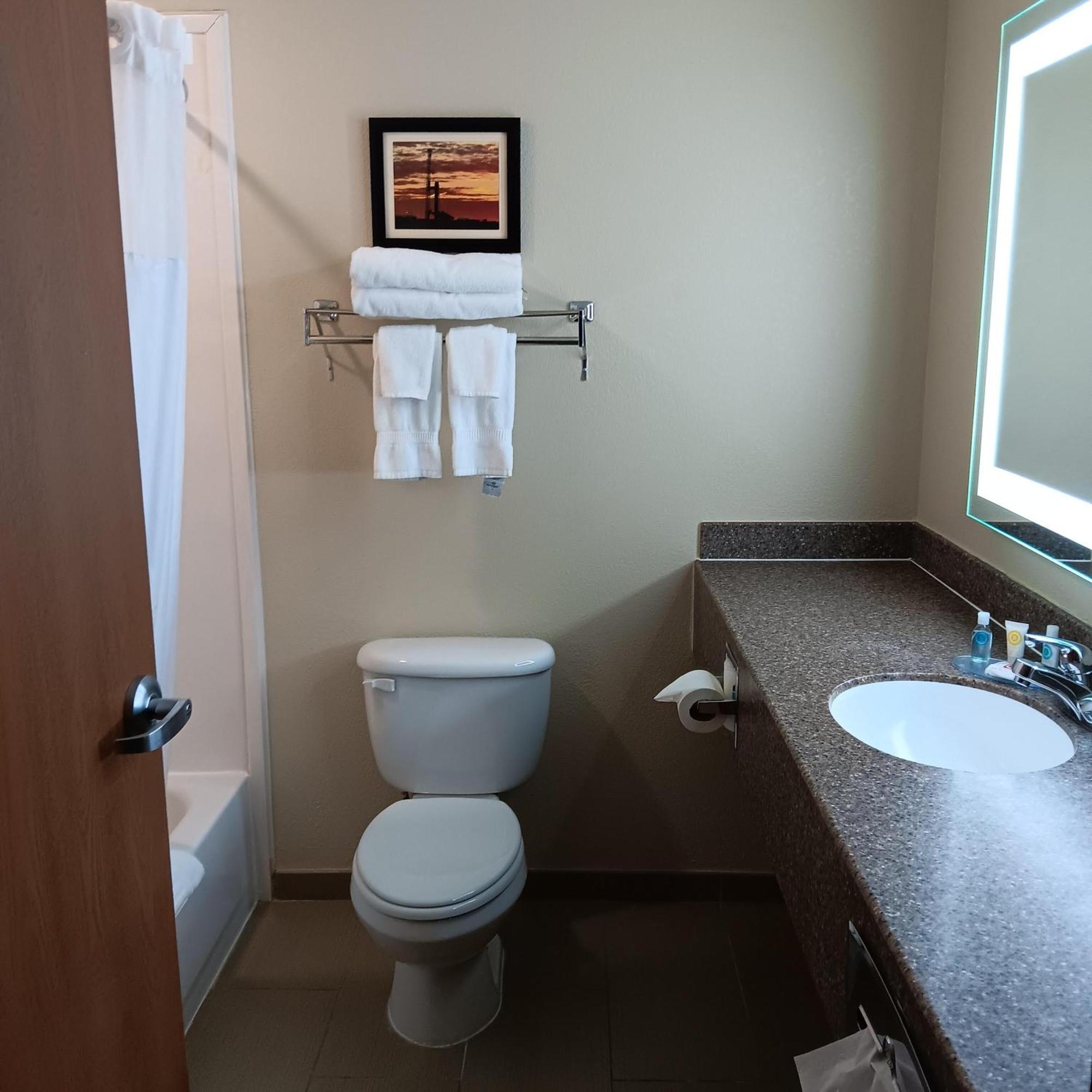 Comfort Inn & Suites Sterling Bagian luar foto